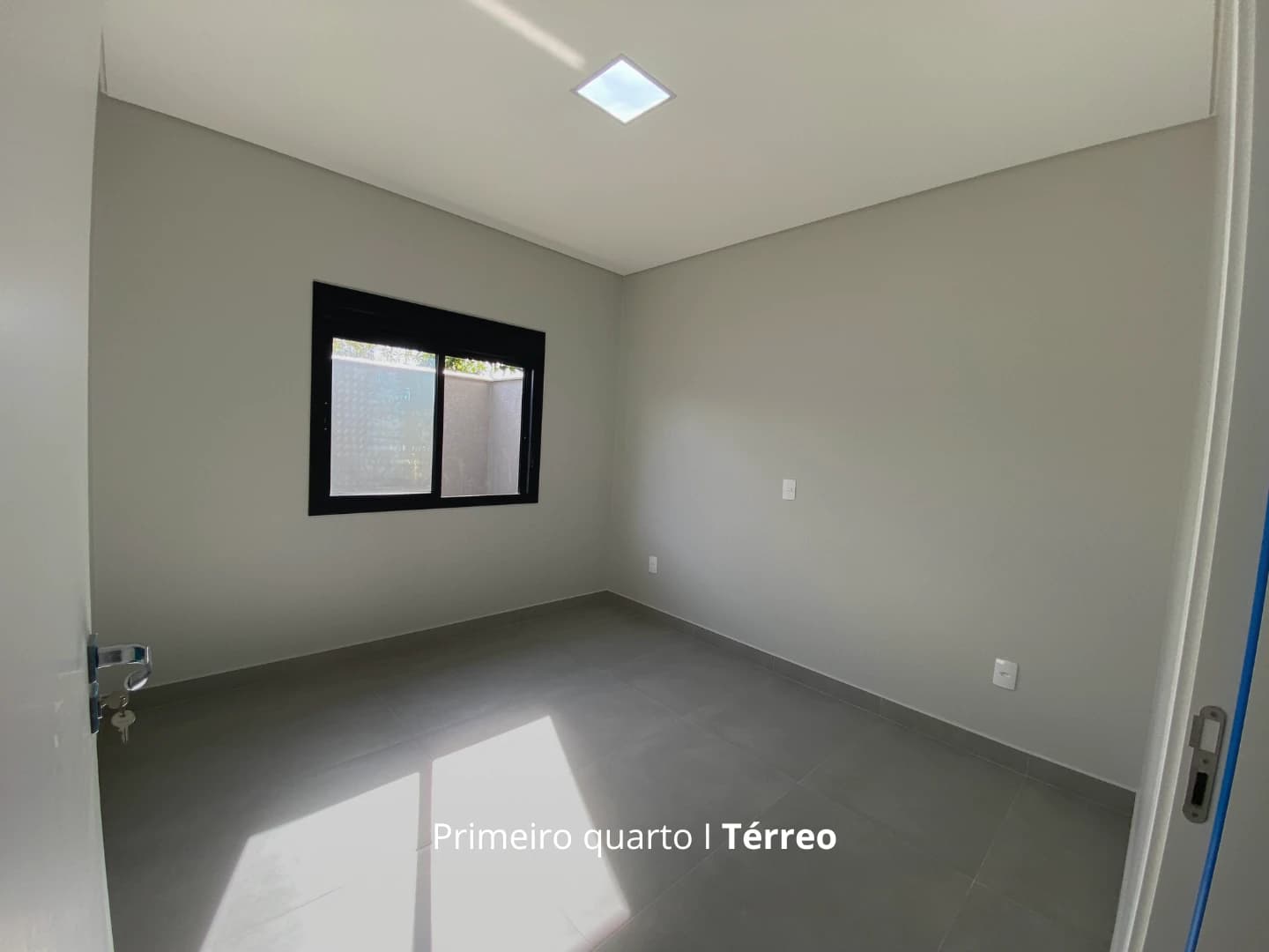 Miniatura 12