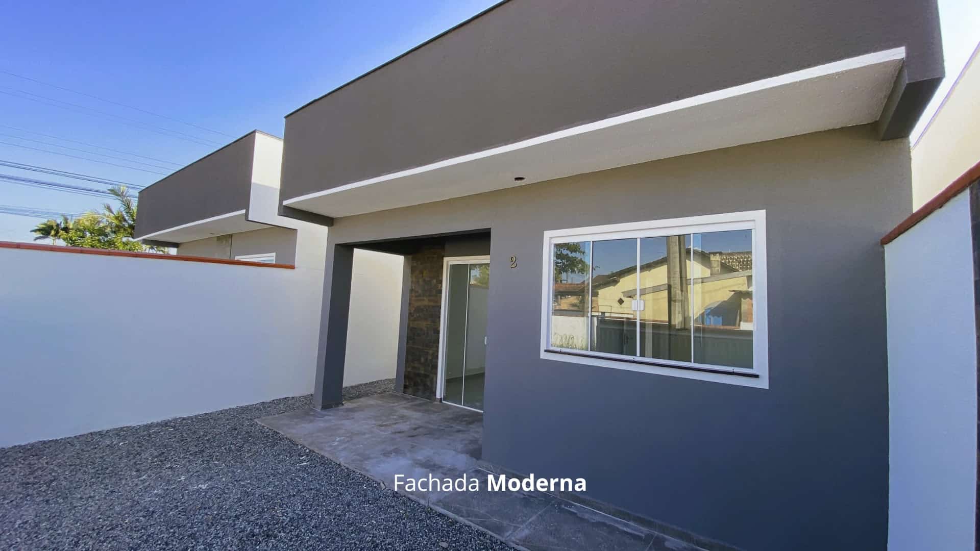 CASA COM 2 QUARTOS NO SAMAMBAIAL